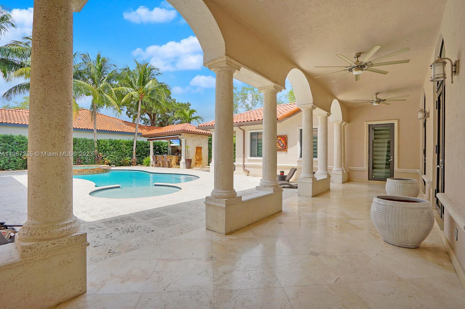 CANEROS FOREST - Residential