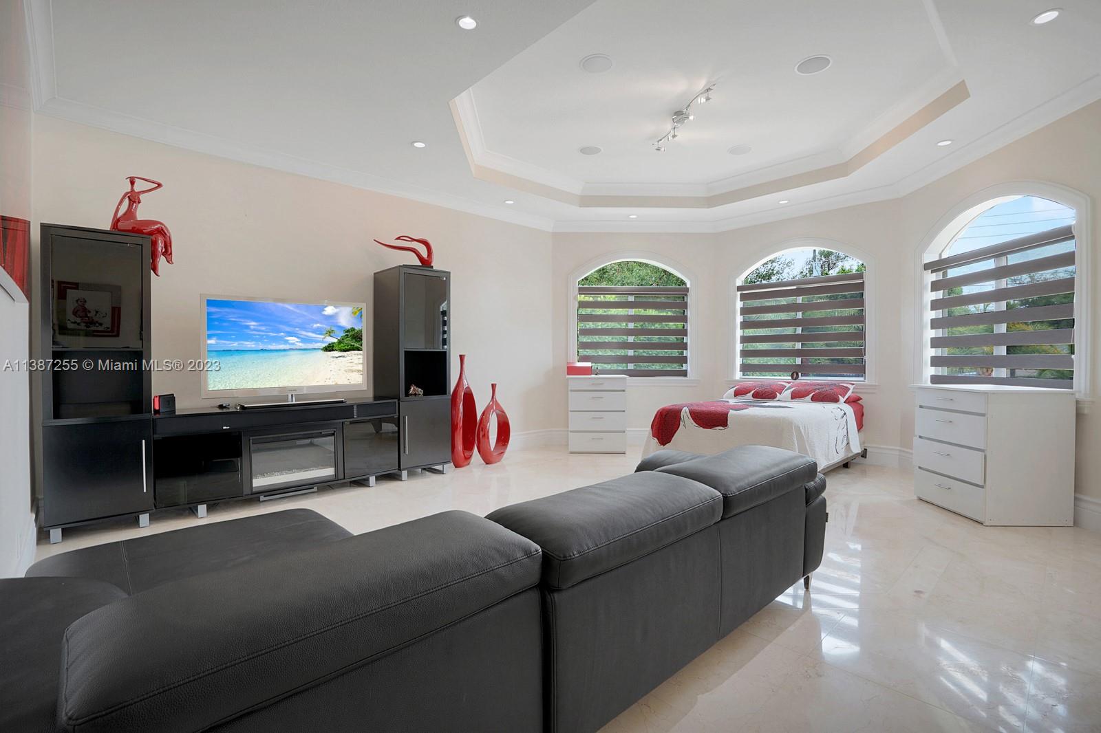 CANEROS FOREST - Residential