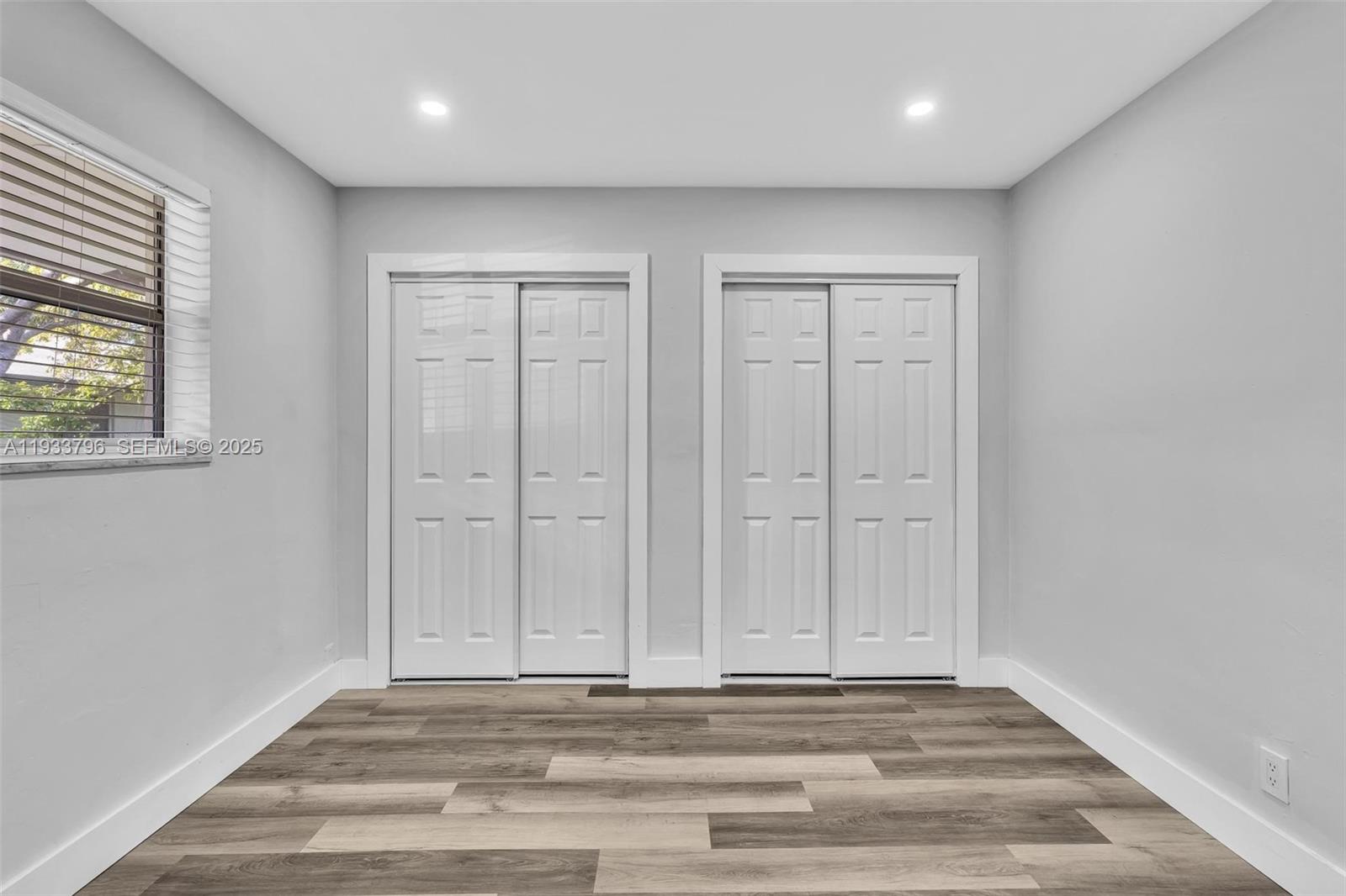 AVONDALE - Residential Lease