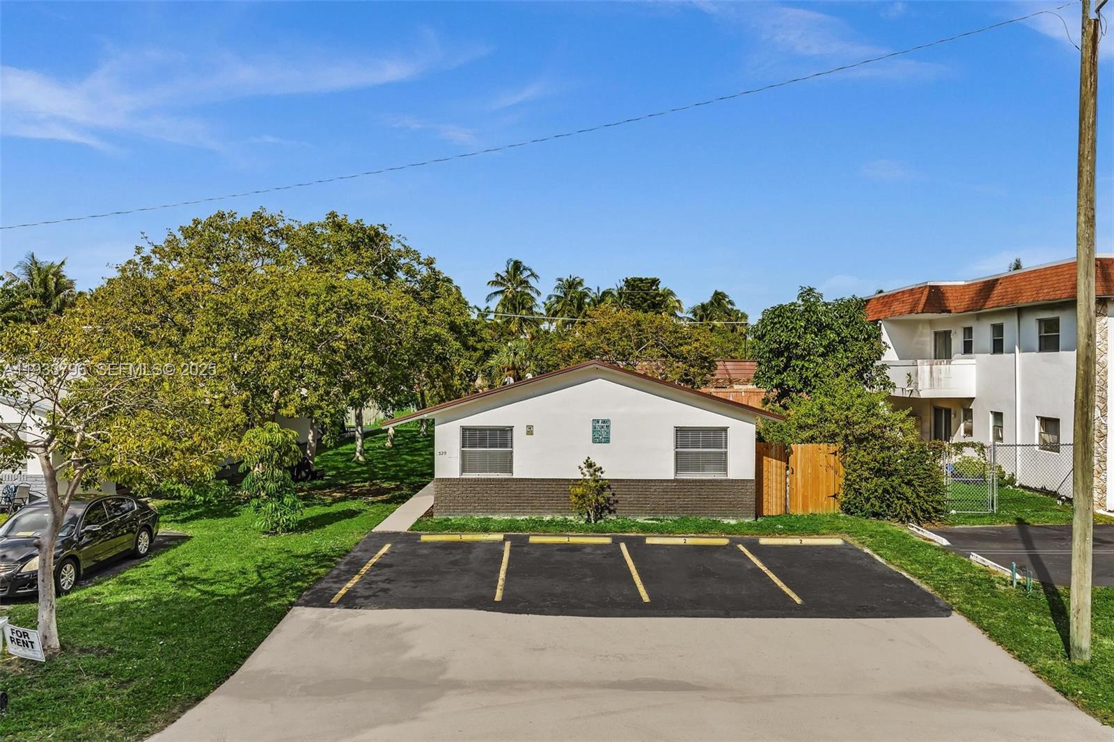 AVONDALE - Residential Lease