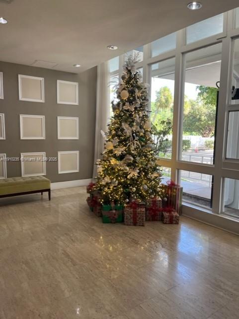 PARKVIEW POINT CONDO - Residential Lease