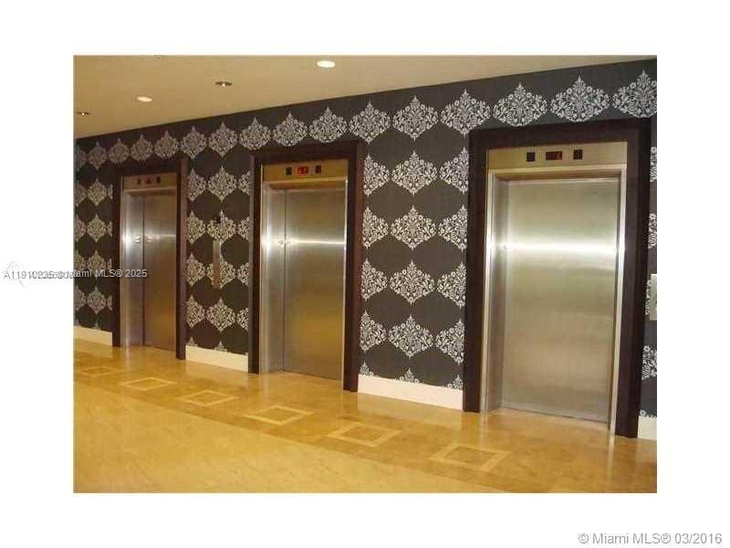 PARKVIEW POINT CONDO - Residential Lease