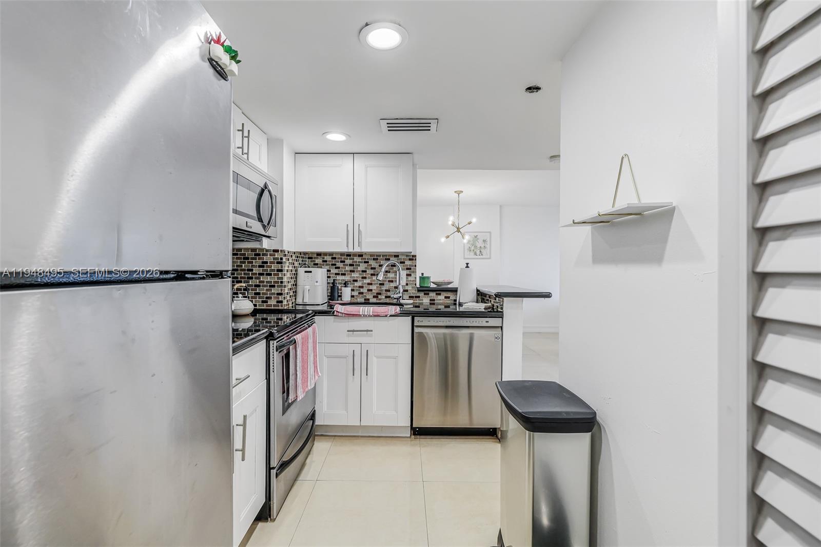 ISOLA CONDO - Residential