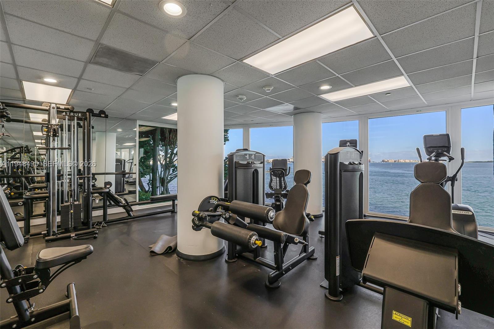 ISOLA CONDO - Residential