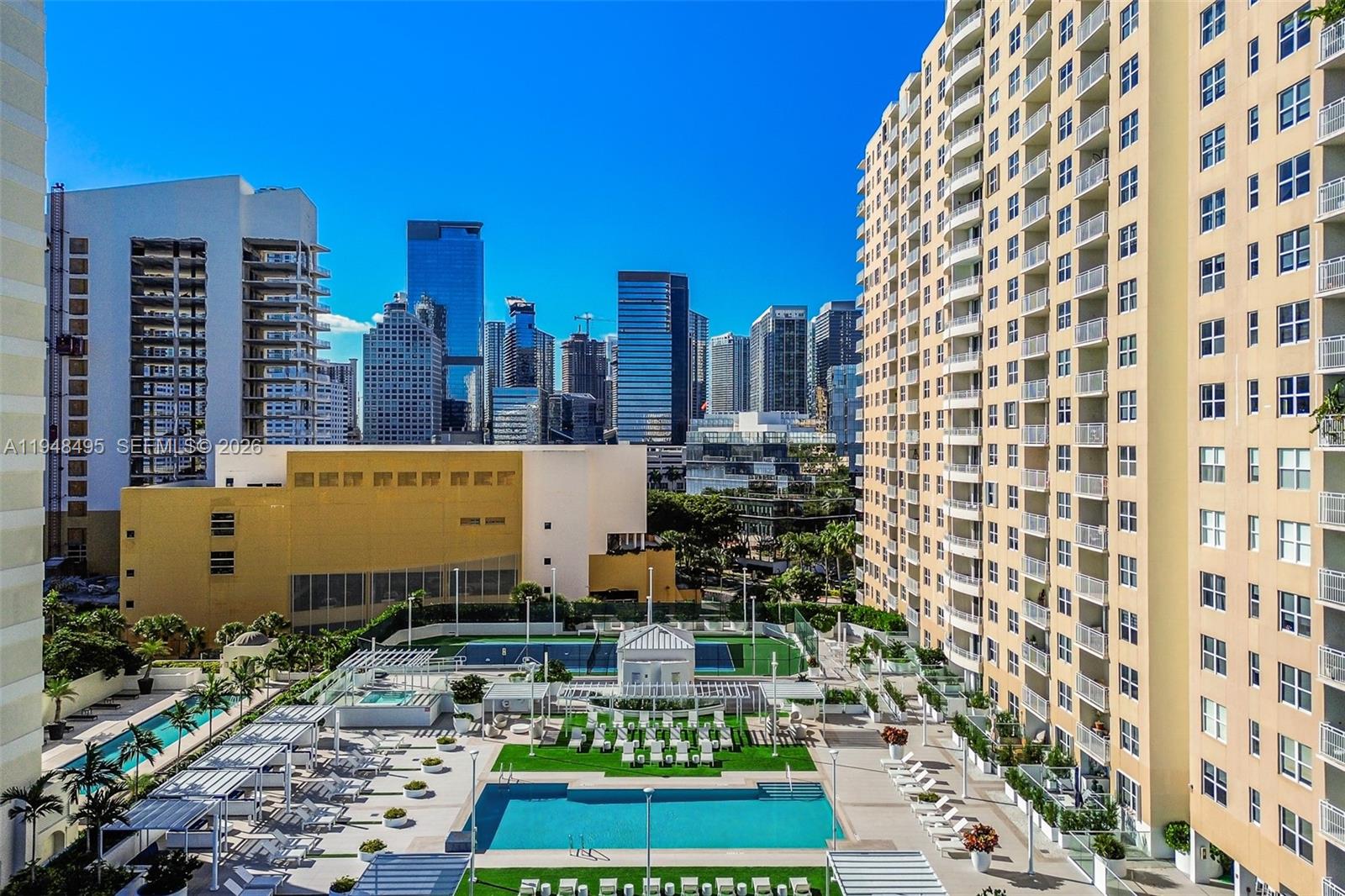 ISOLA CONDO - Residential