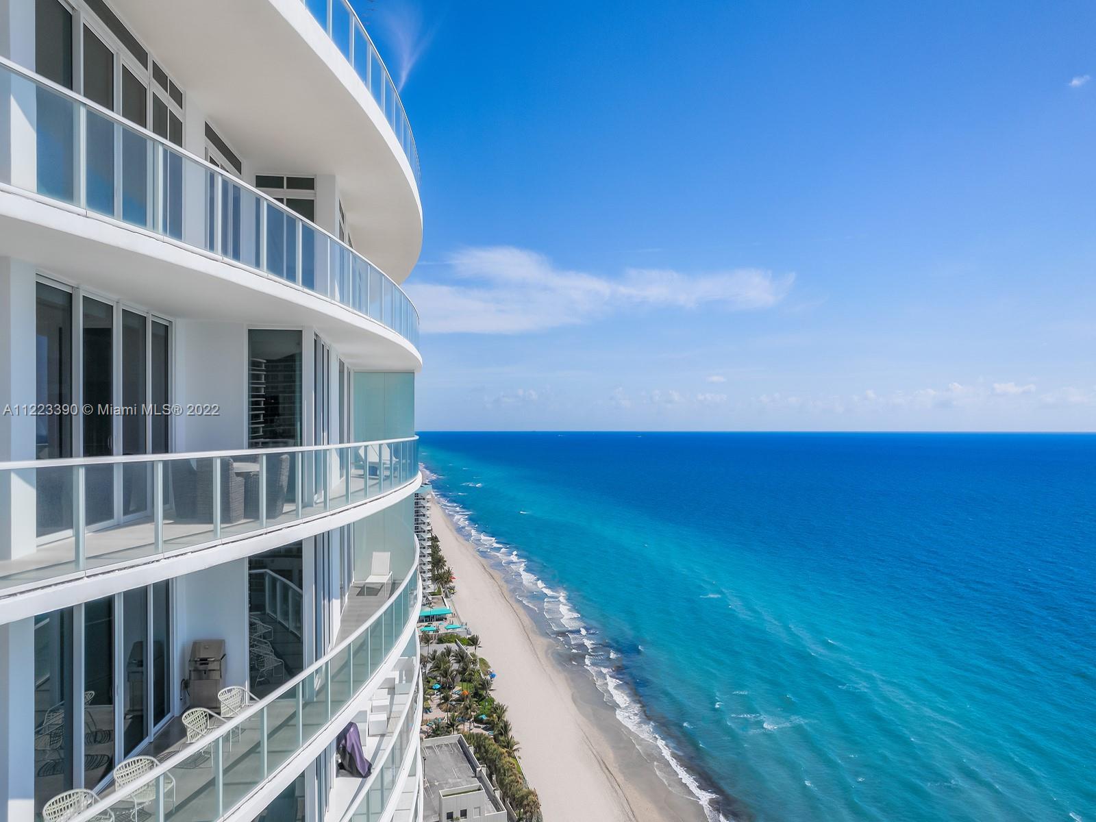 APOGEE BEACH CONDOMINIUM - Residential