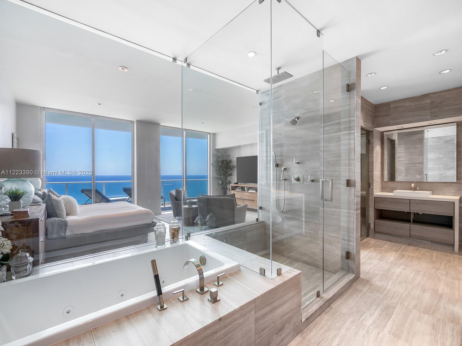 APOGEE BEACH CONDOMINIUM - Residential