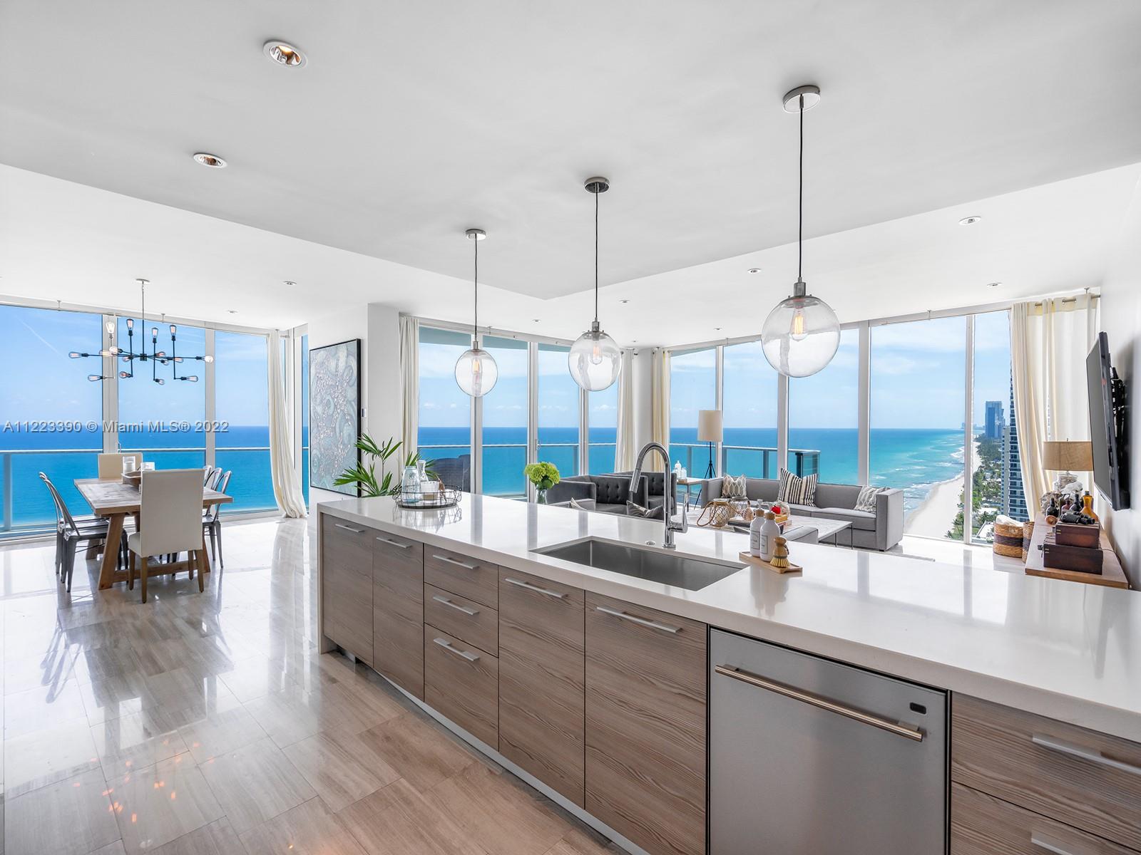 APOGEE BEACH CONDOMINIUM - Residential