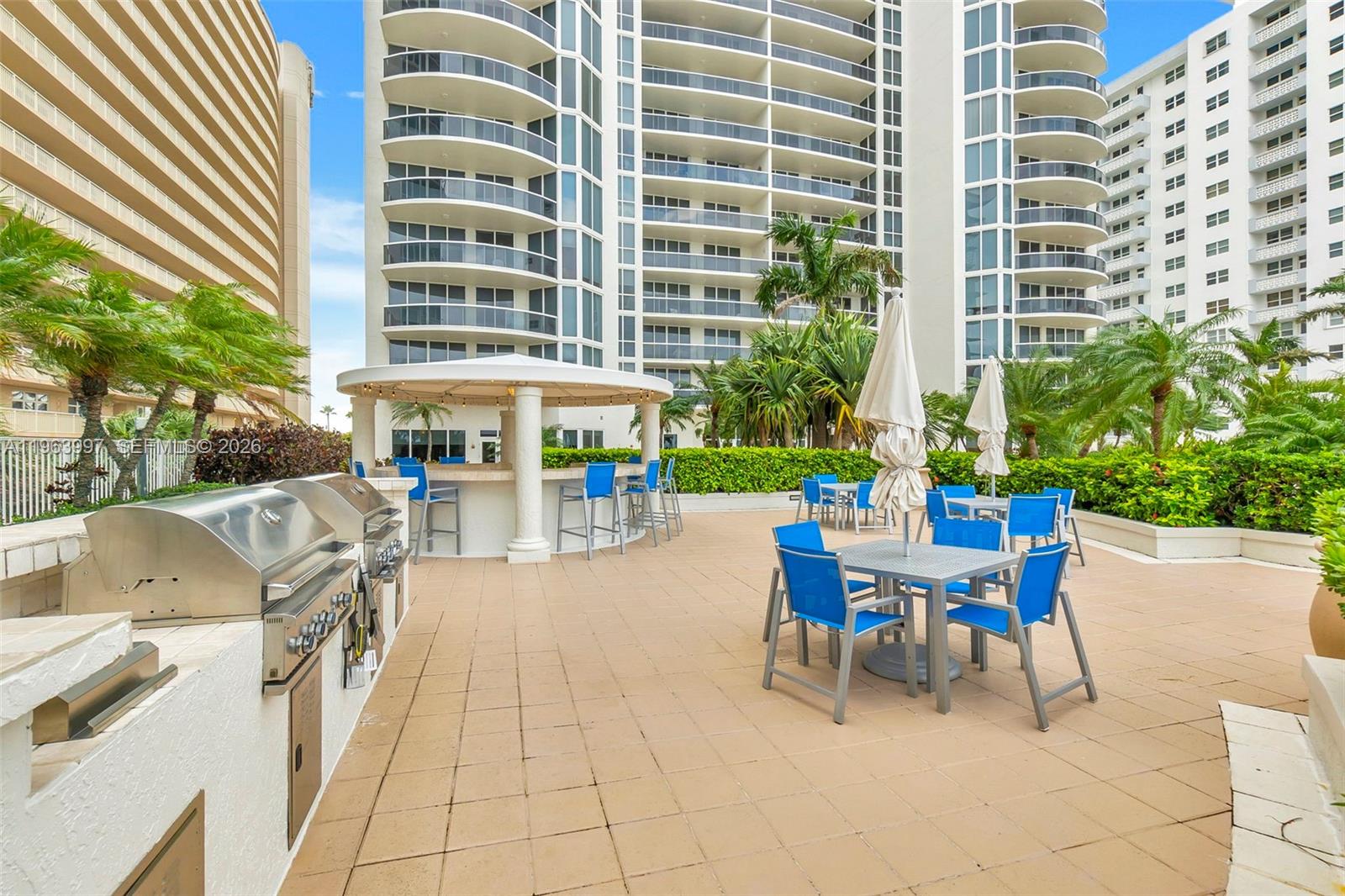 LAMBIANCE BEACH CONDO - Residential