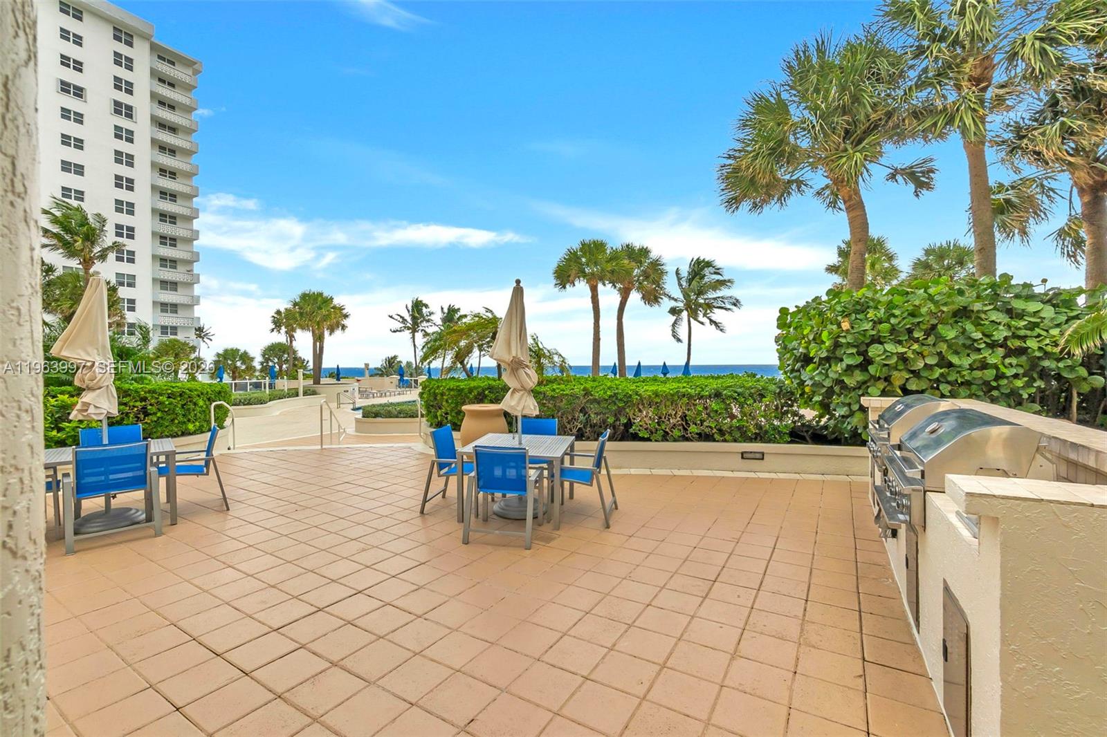 LAMBIANCE BEACH CONDO - Residential