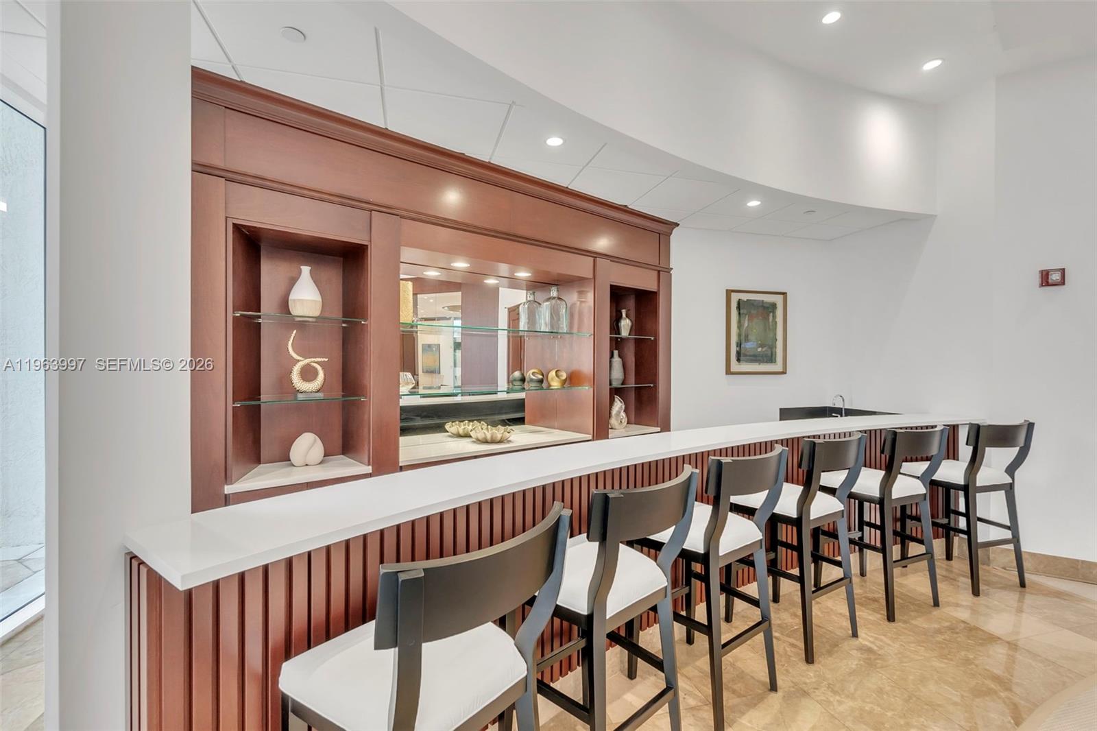 LAMBIANCE BEACH CONDO - Residential