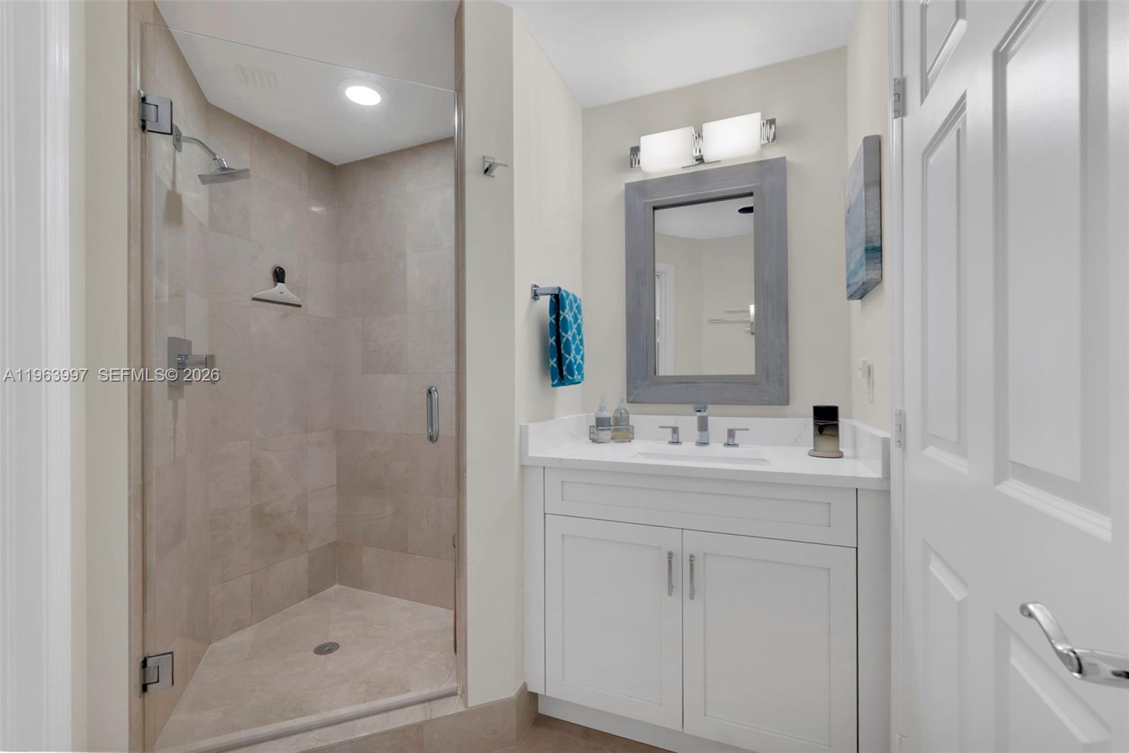 LAMBIANCE BEACH CONDO - Residential