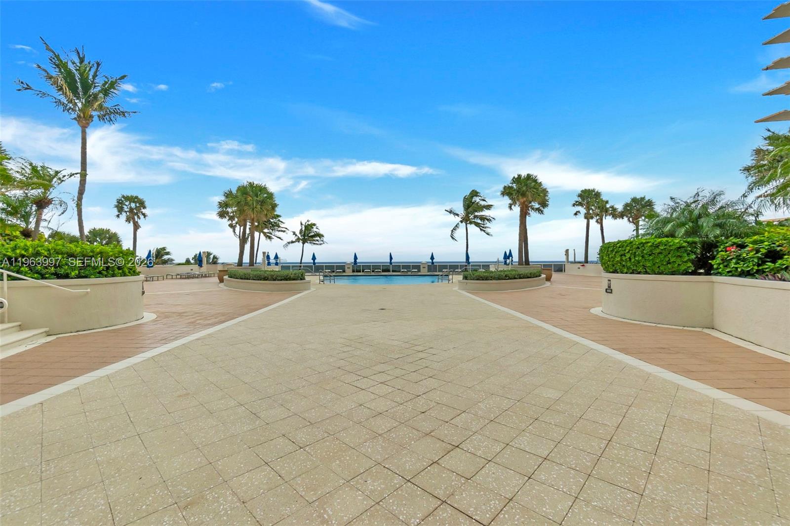 LAMBIANCE BEACH CONDO - Residential