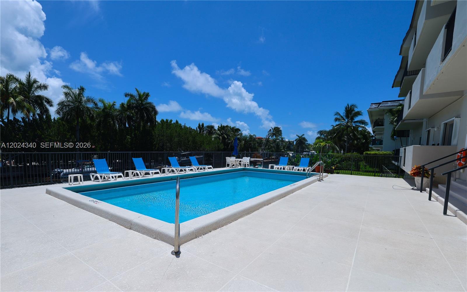 ADMIRAL FARRAGUT CONDO - Residential