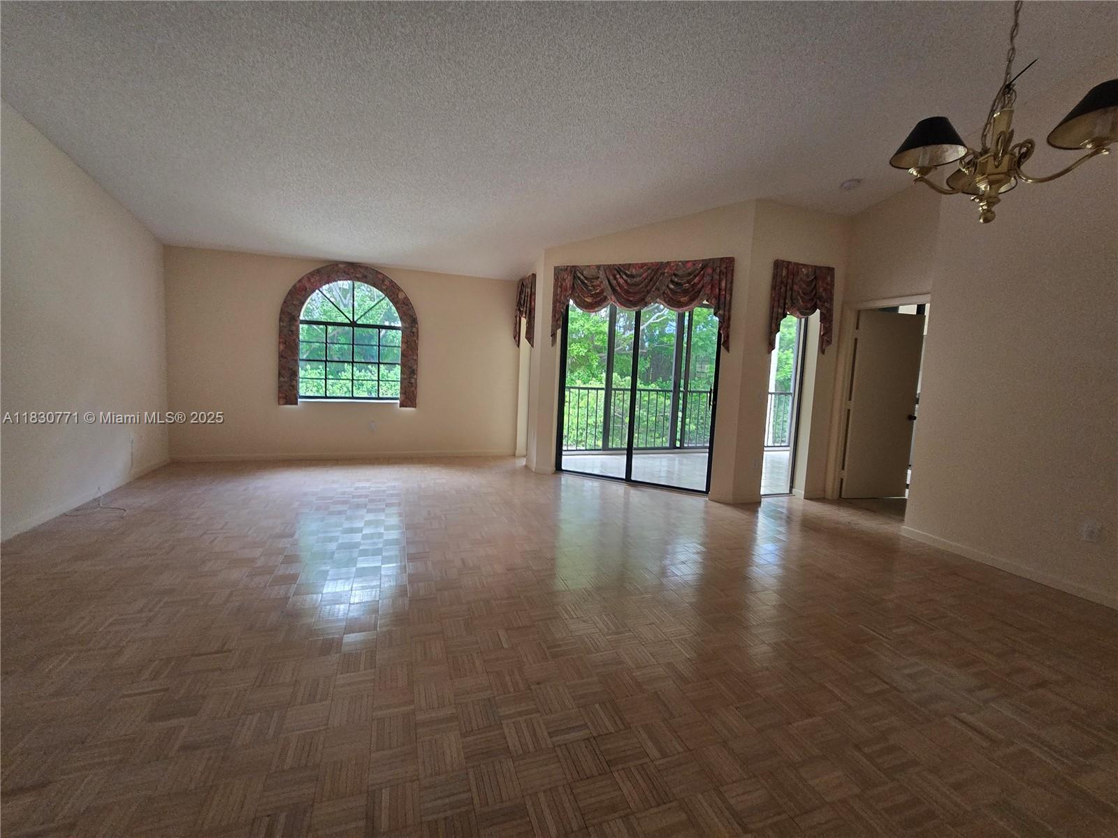 5139 Europa Dr P
