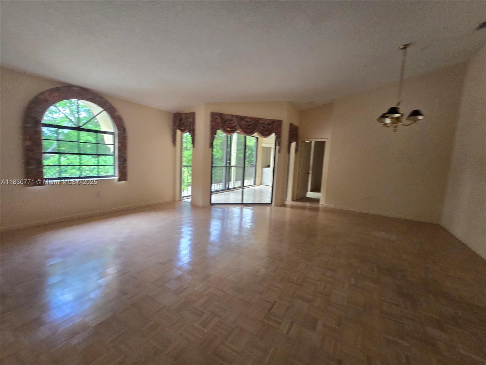 5139 Europa Dr P