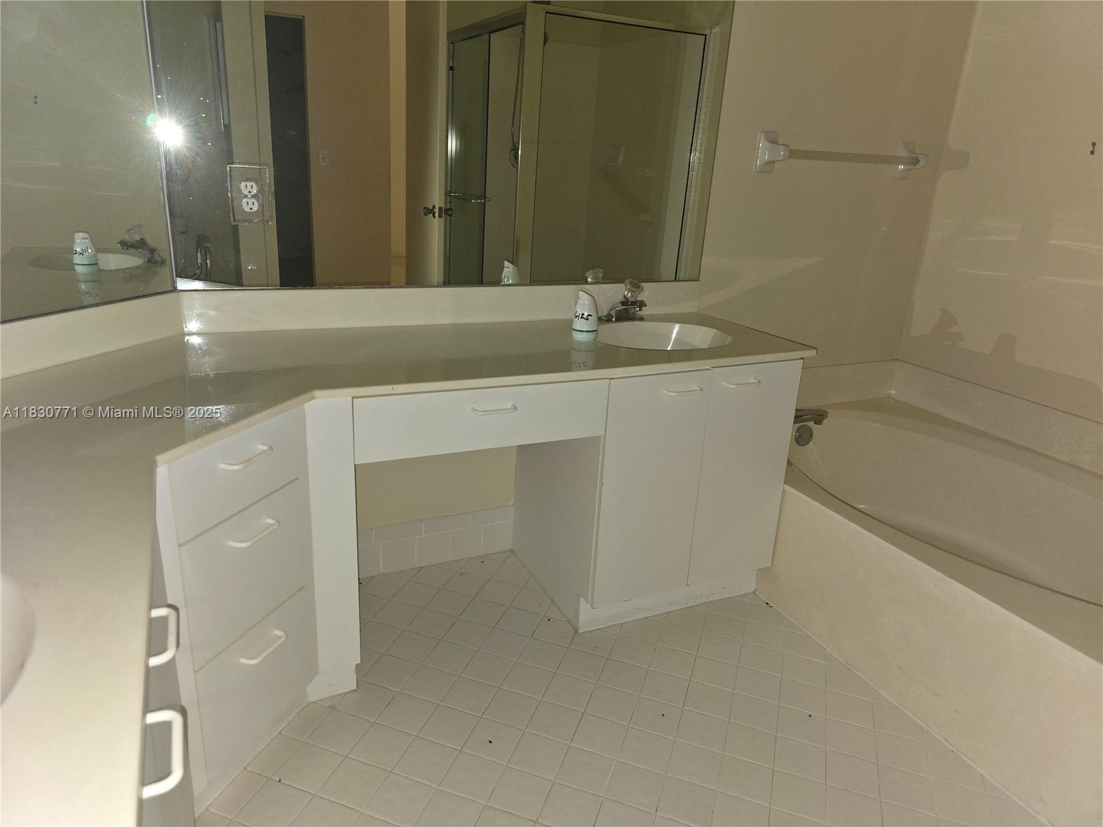 EXCELLENTE VILLAGE A,B,C, - Residential