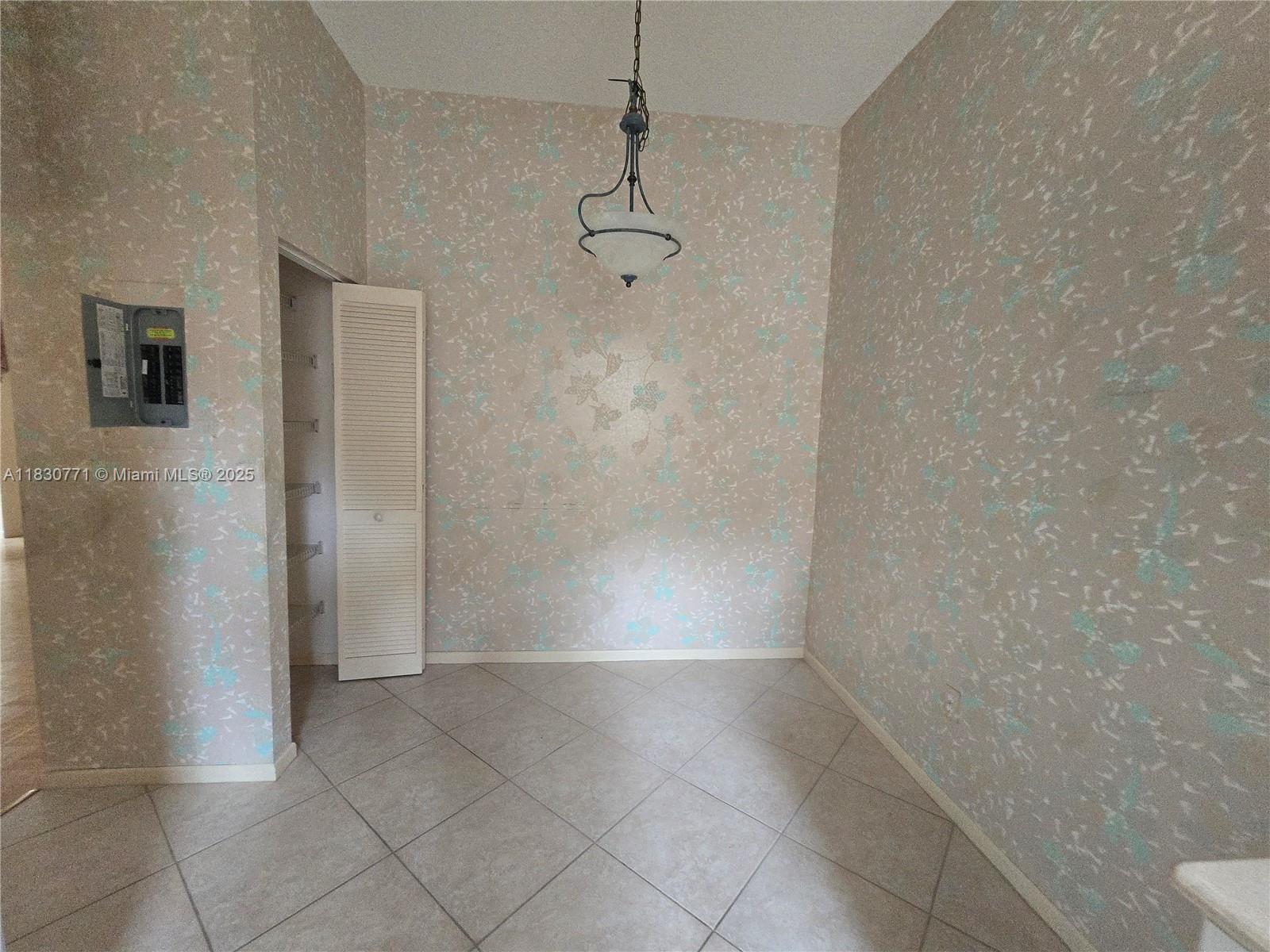 5139 Europa Dr P