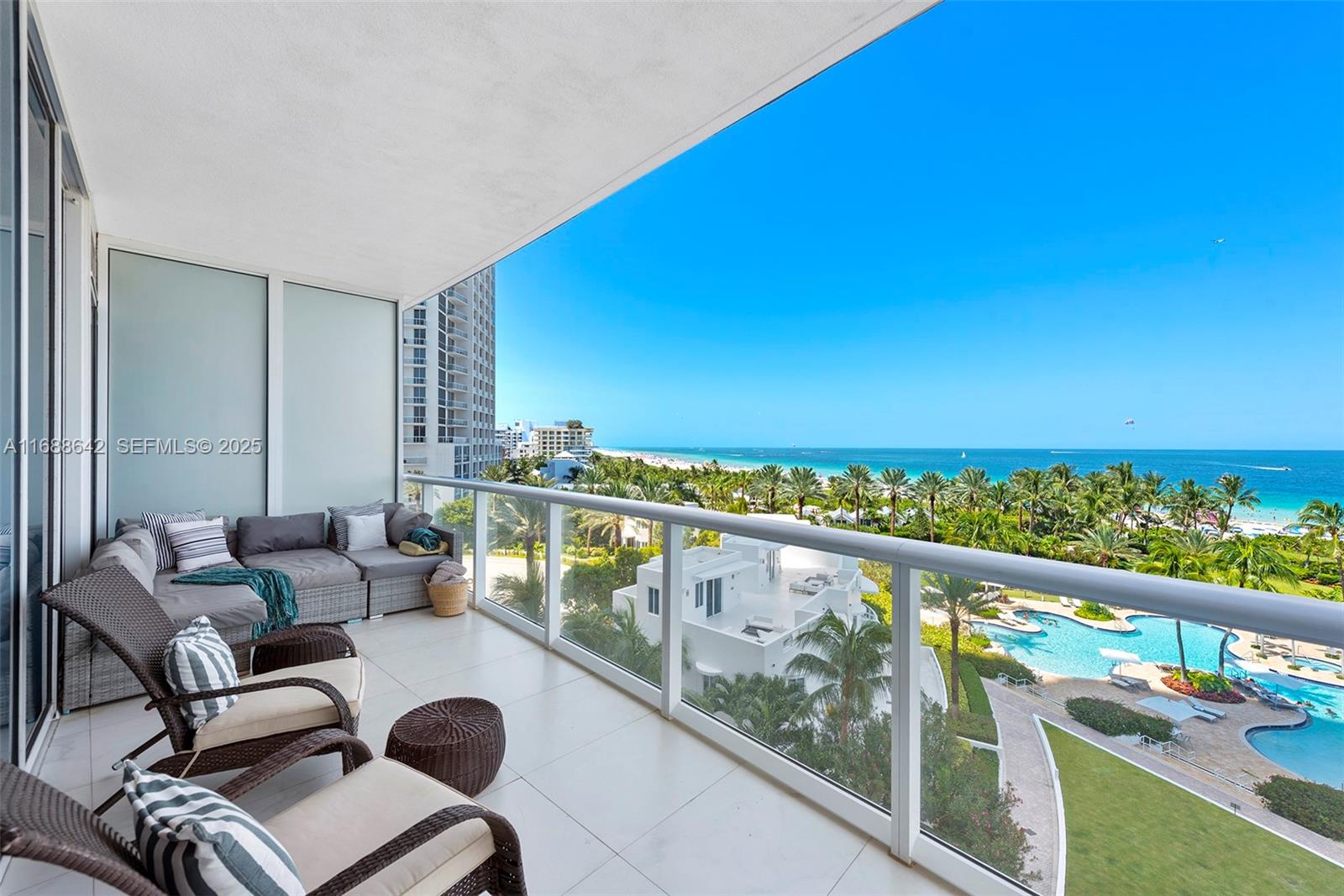 CONTINUUM ON SOUTH BEACH - Residential
