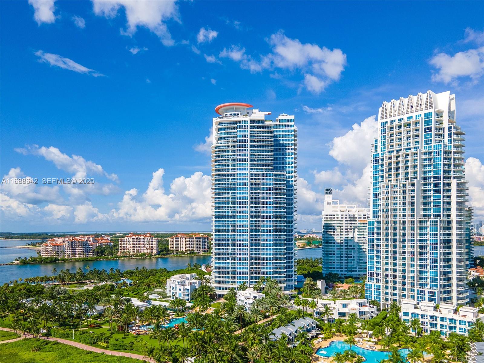 CONTINUUM ON SOUTH BEACH - Residential