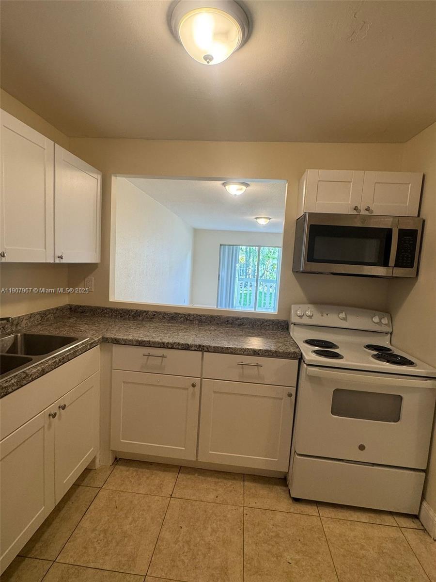 OLA CONDO - Residential Lease