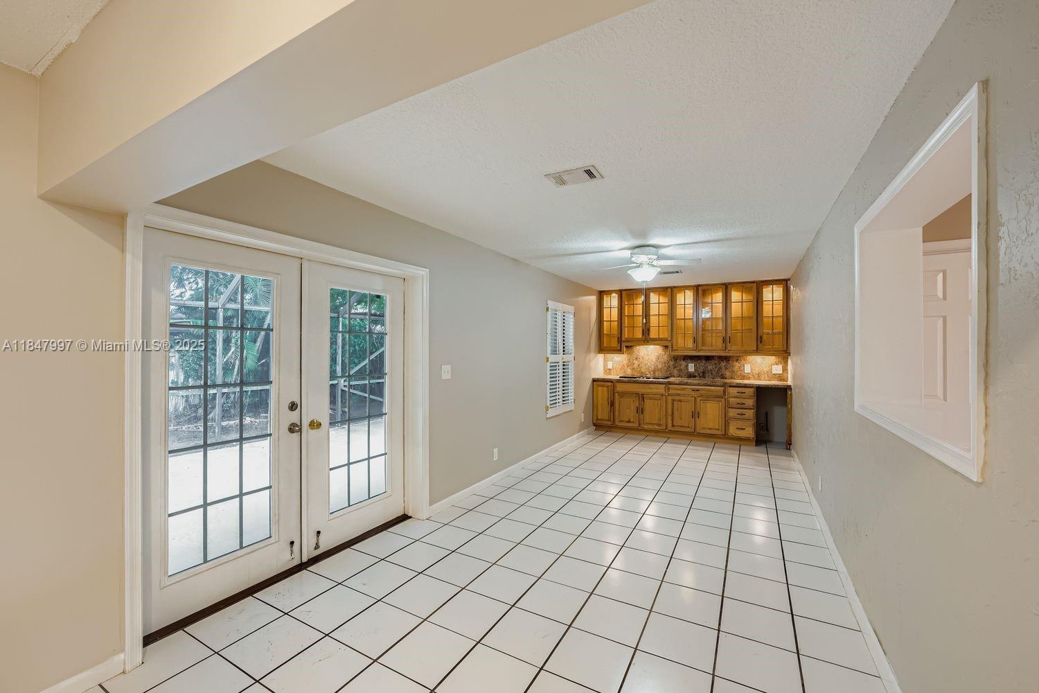 SUGAR POND MANOR OF WELLI - Residential