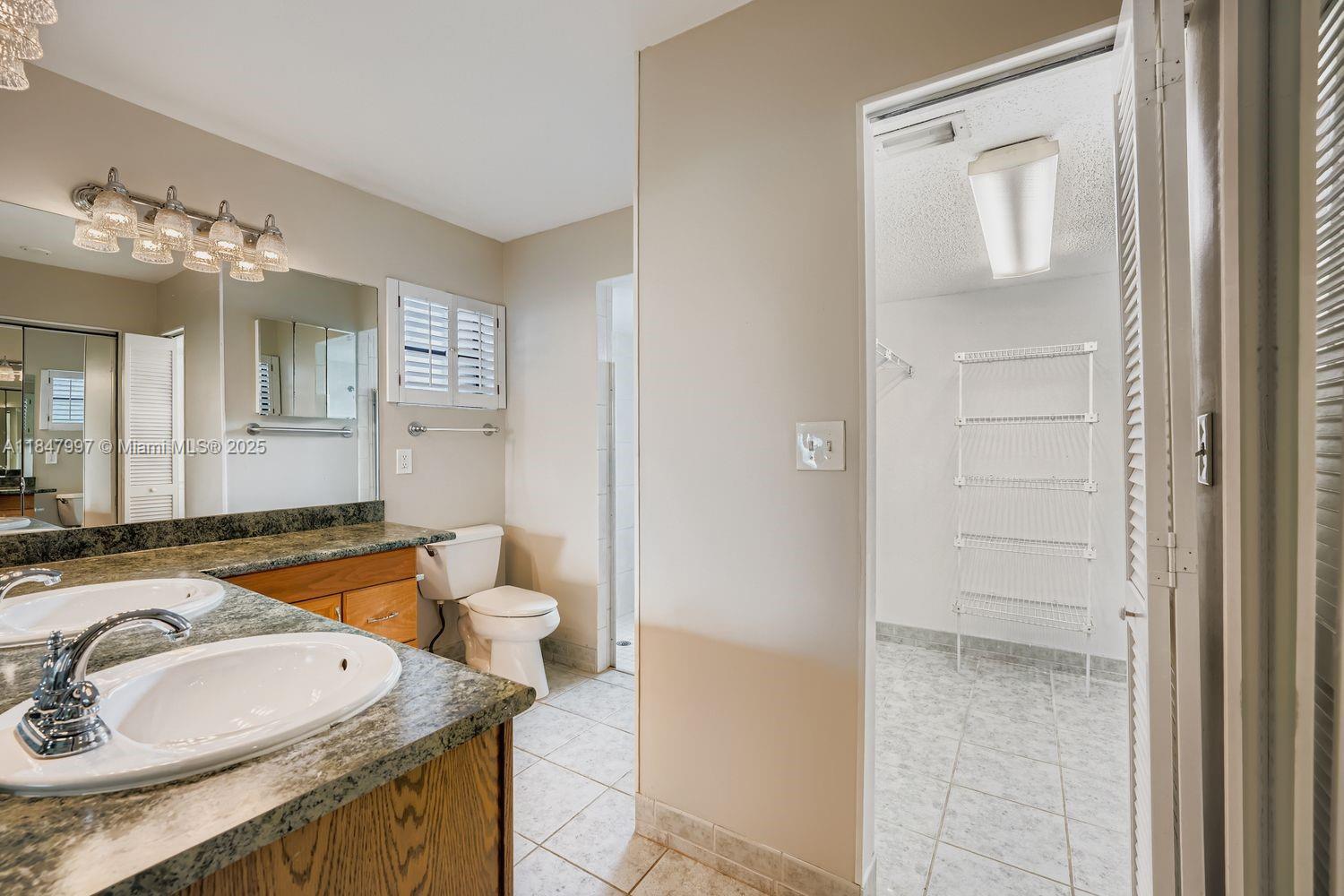 SUGAR POND MANOR OF WELLI - Residential