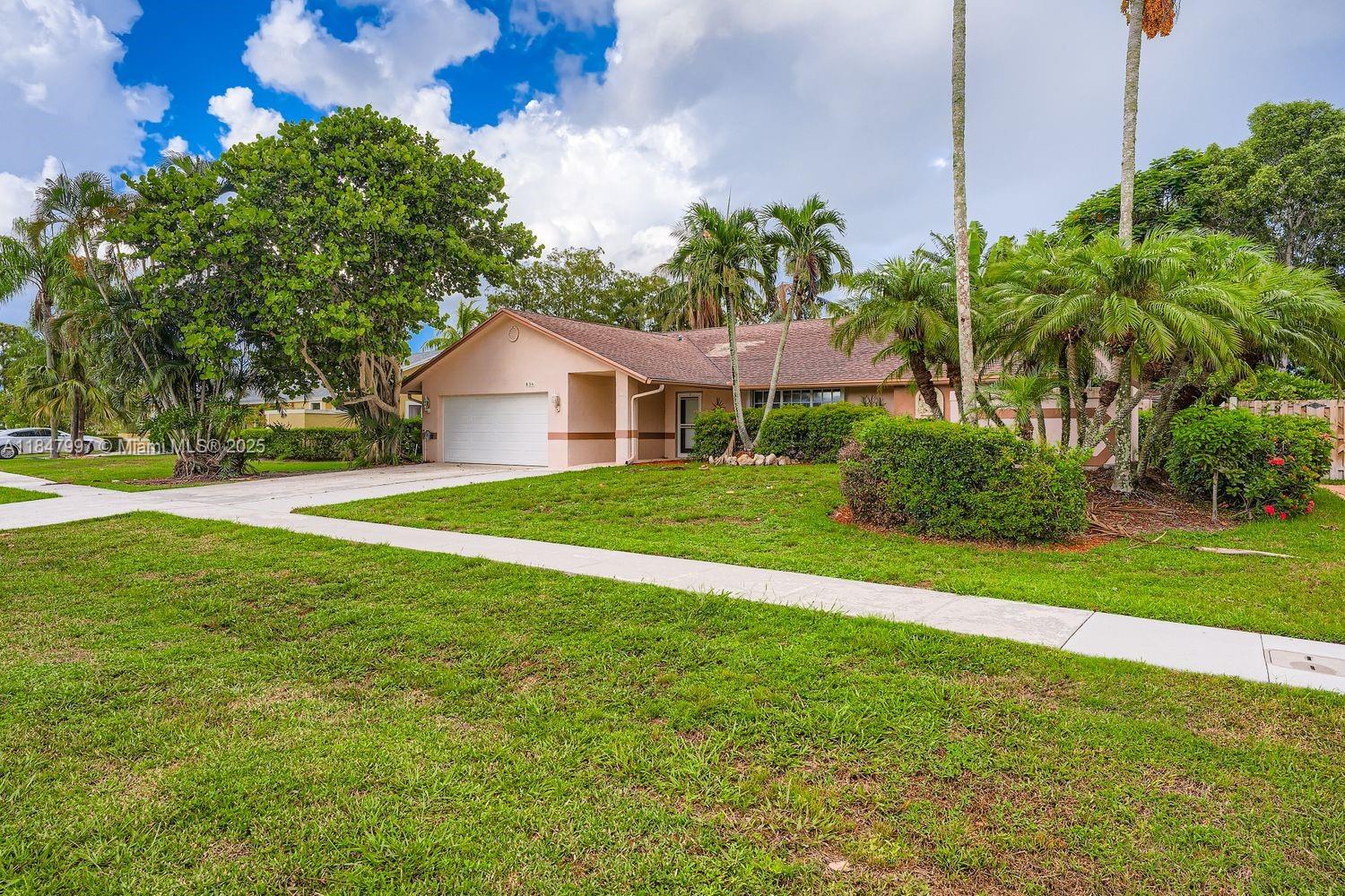 836 Blueberry Dr