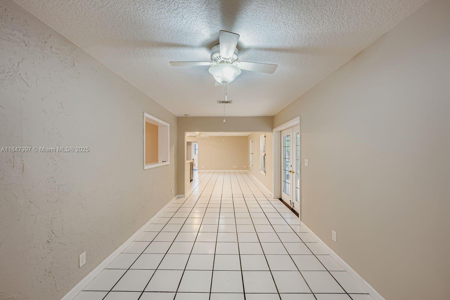 SUGAR POND MANOR OF WELLI - Residential