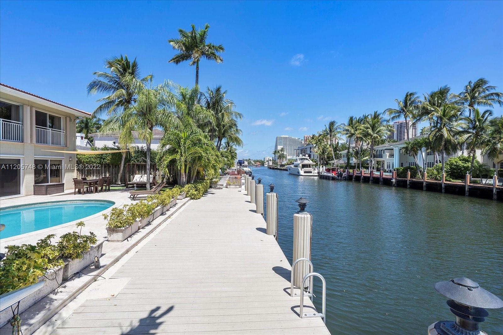 SEVEN ISLES - Residential