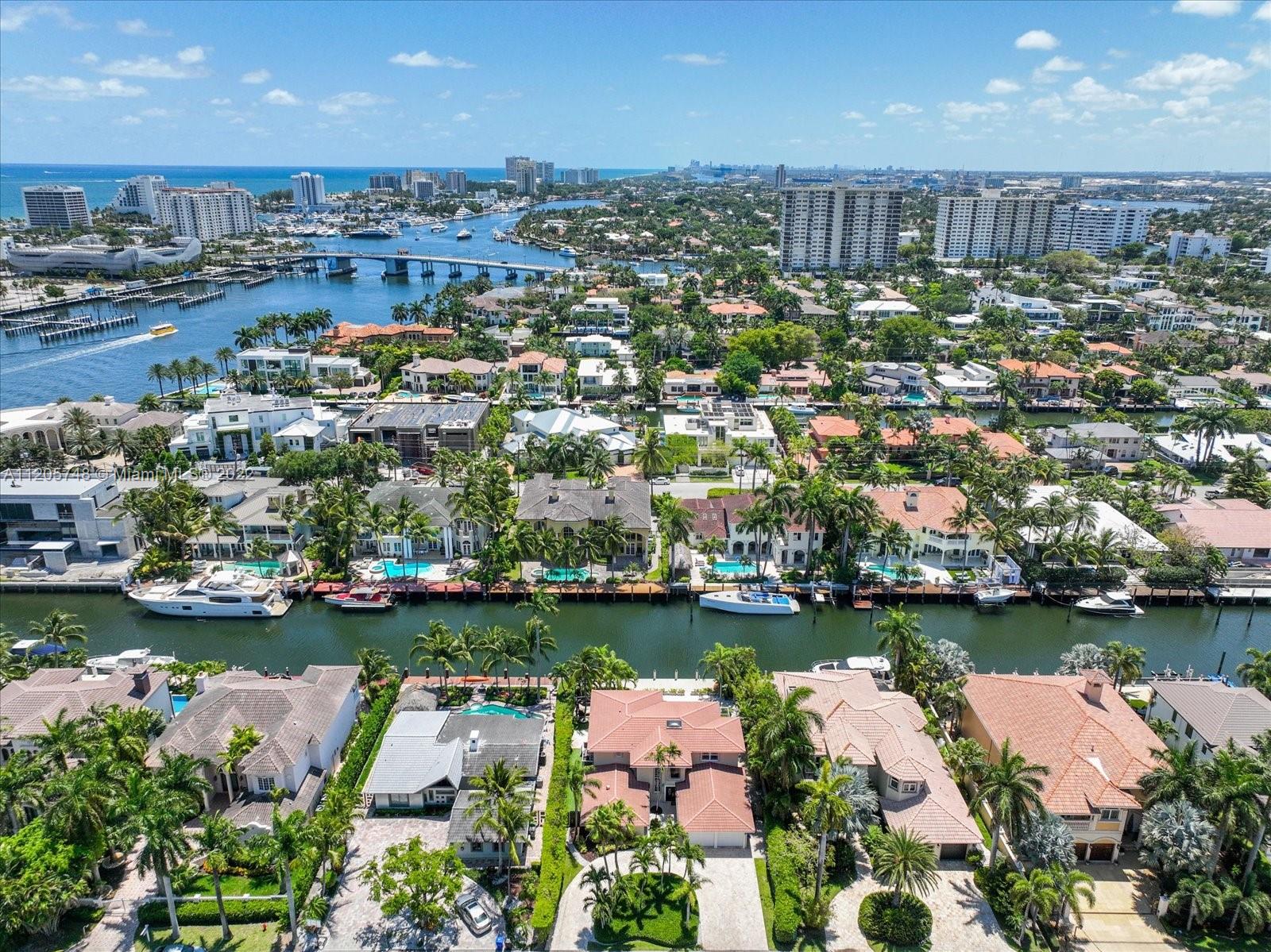 SEVEN ISLES - Residential