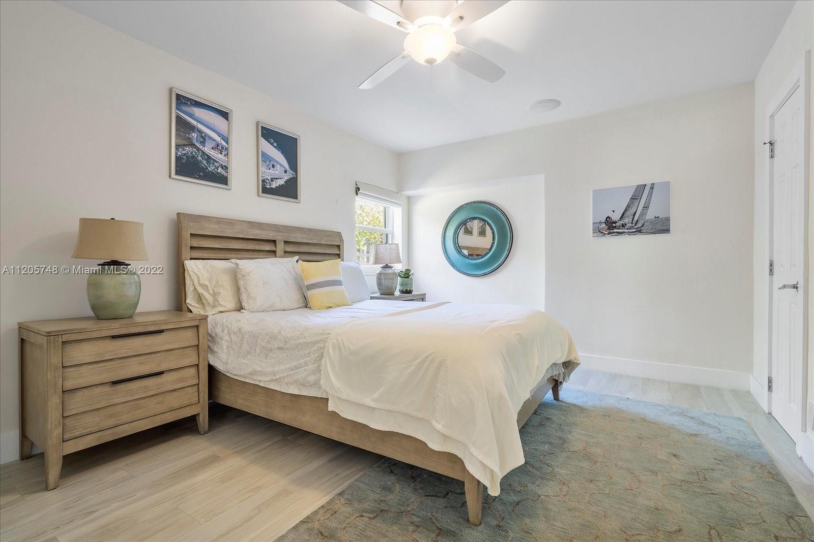 SEVEN ISLES - Residential