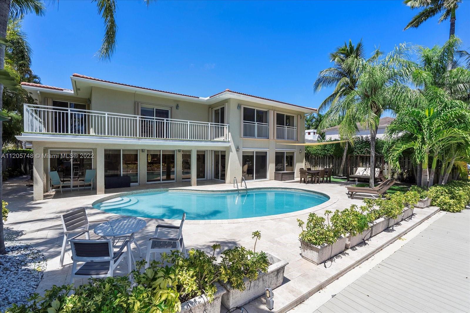 SEVEN ISLES - Residential