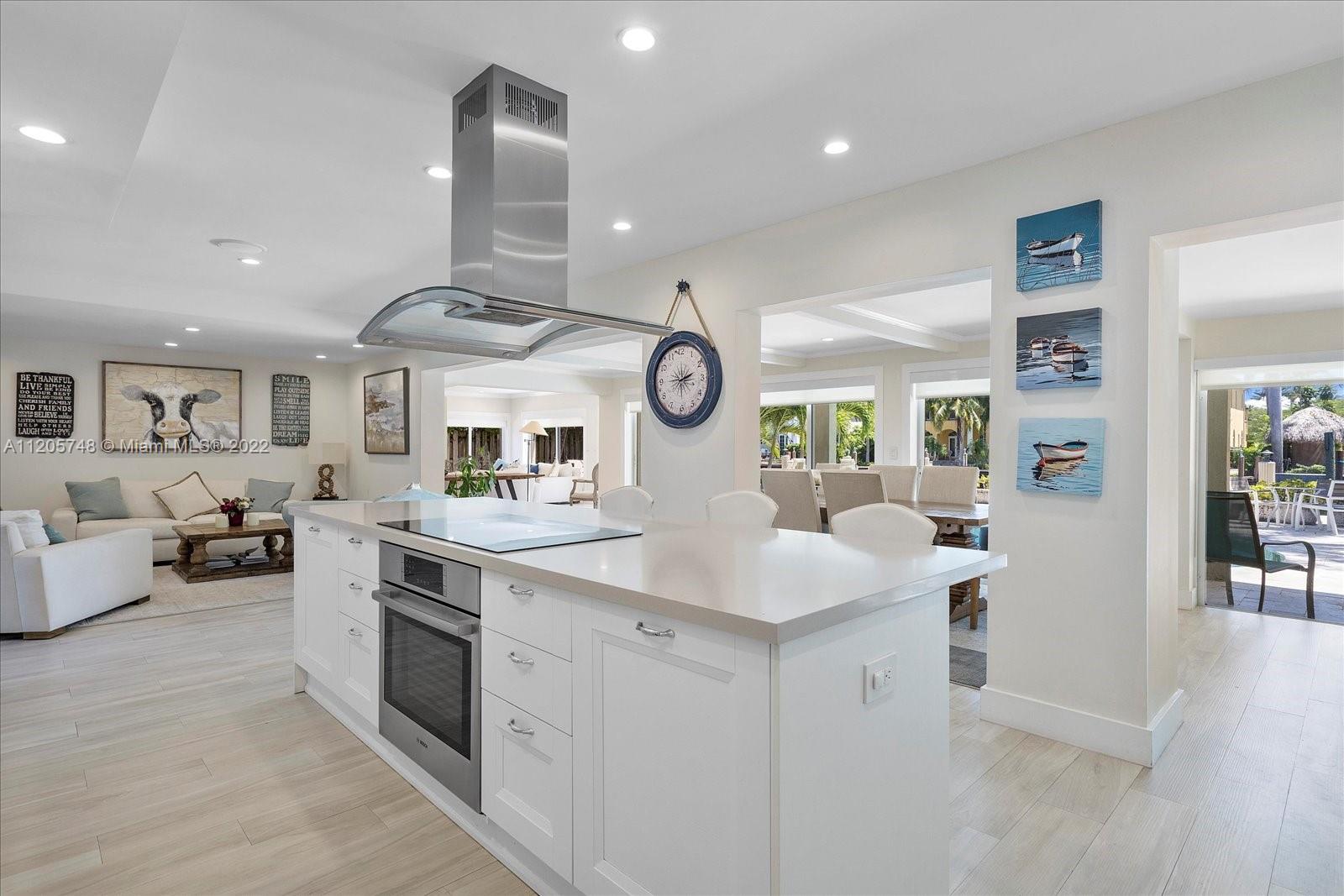 SEVEN ISLES - Residential