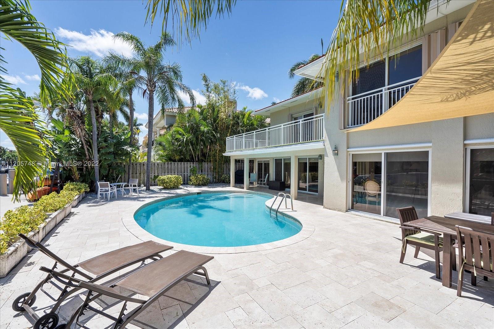 SEVEN ISLES - Residential