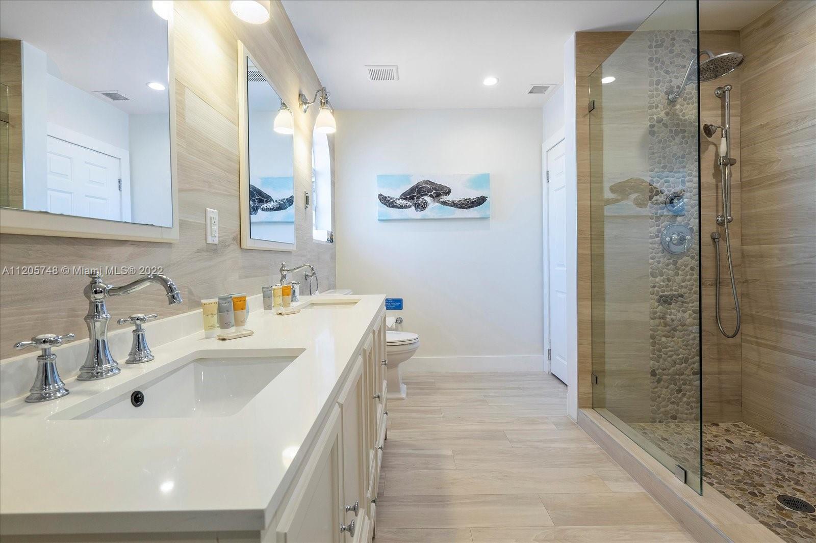 SEVEN ISLES - Residential