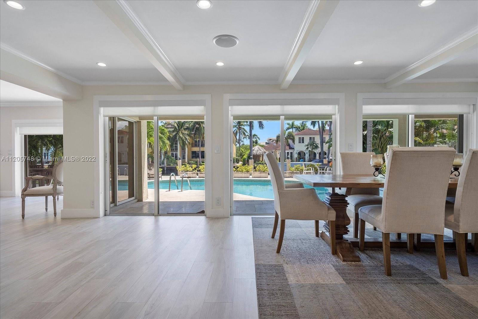 SEVEN ISLES - Residential