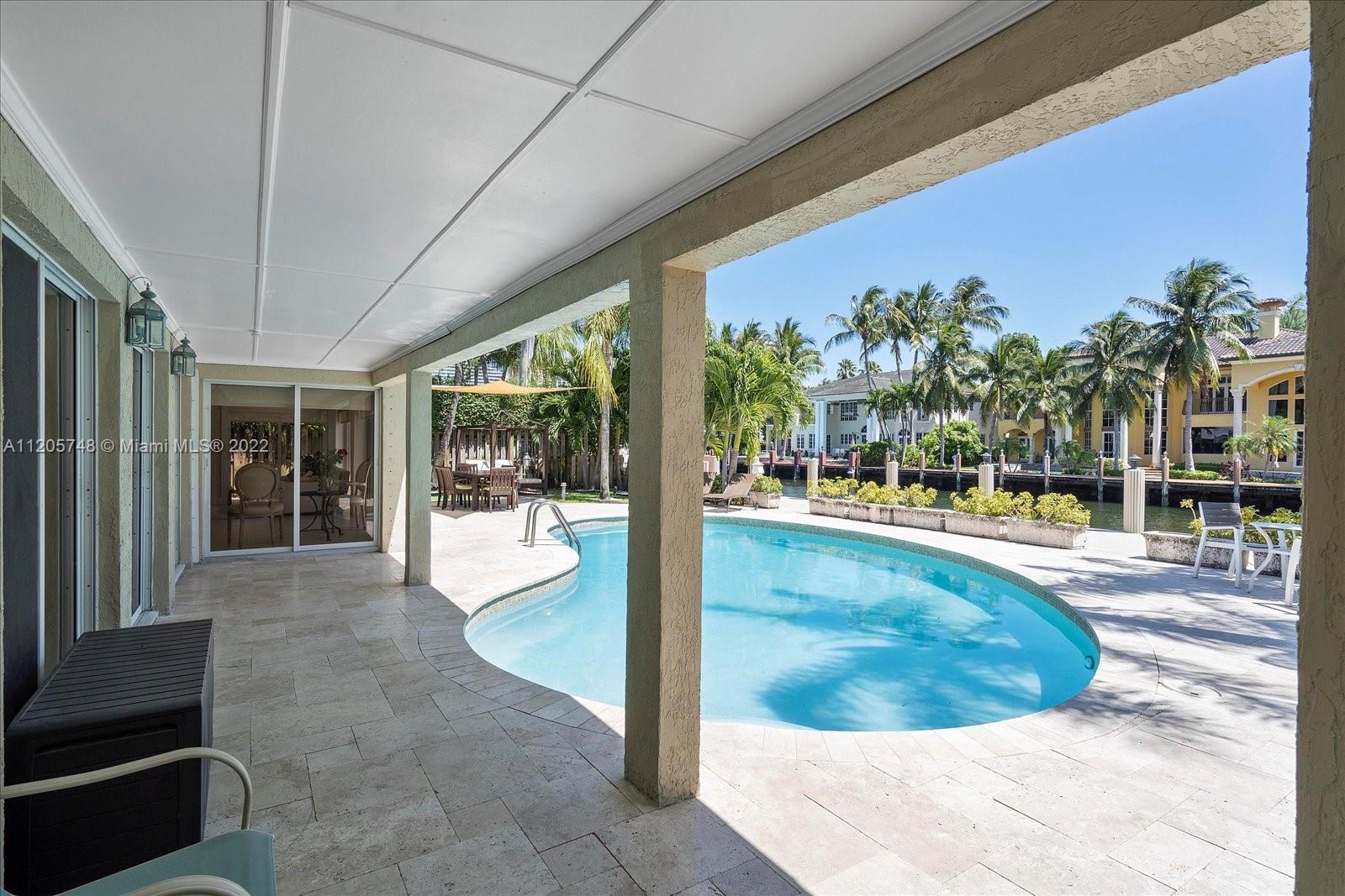 SEVEN ISLES - Residential