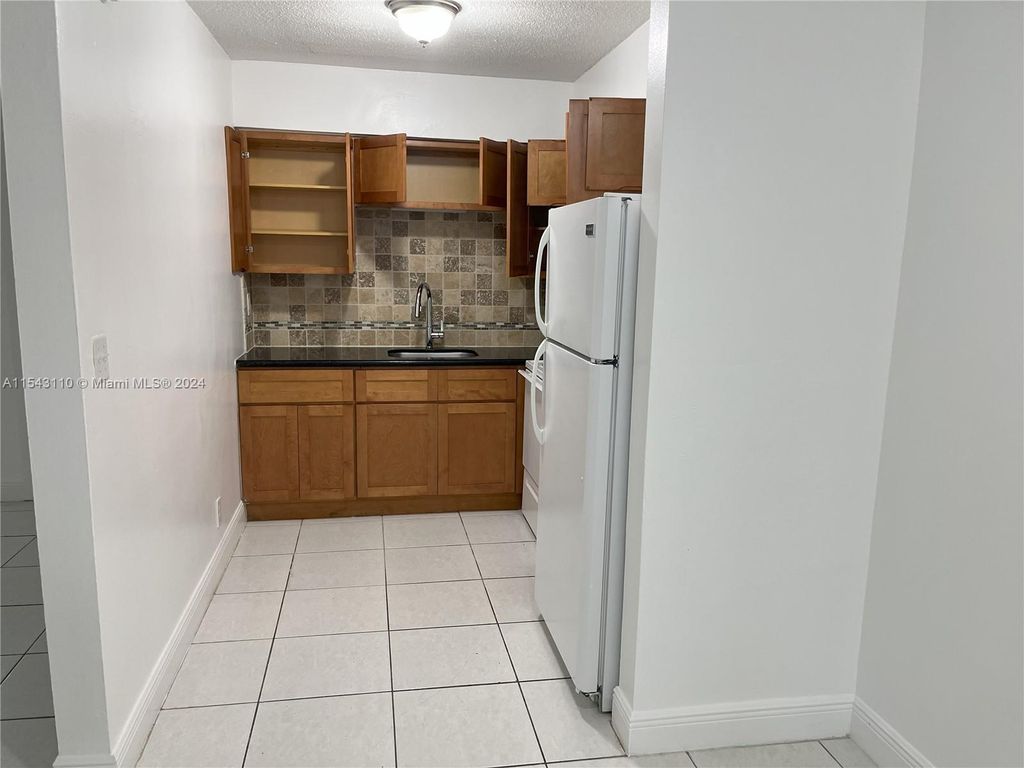 Photo of 1916 SW 11th St #31, Fort Lauderdale, FL 33312 (MLS # A11543110)