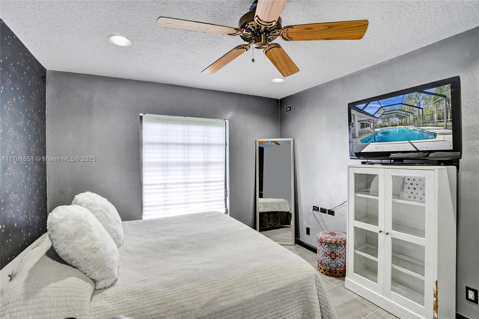The Acreage - Residential