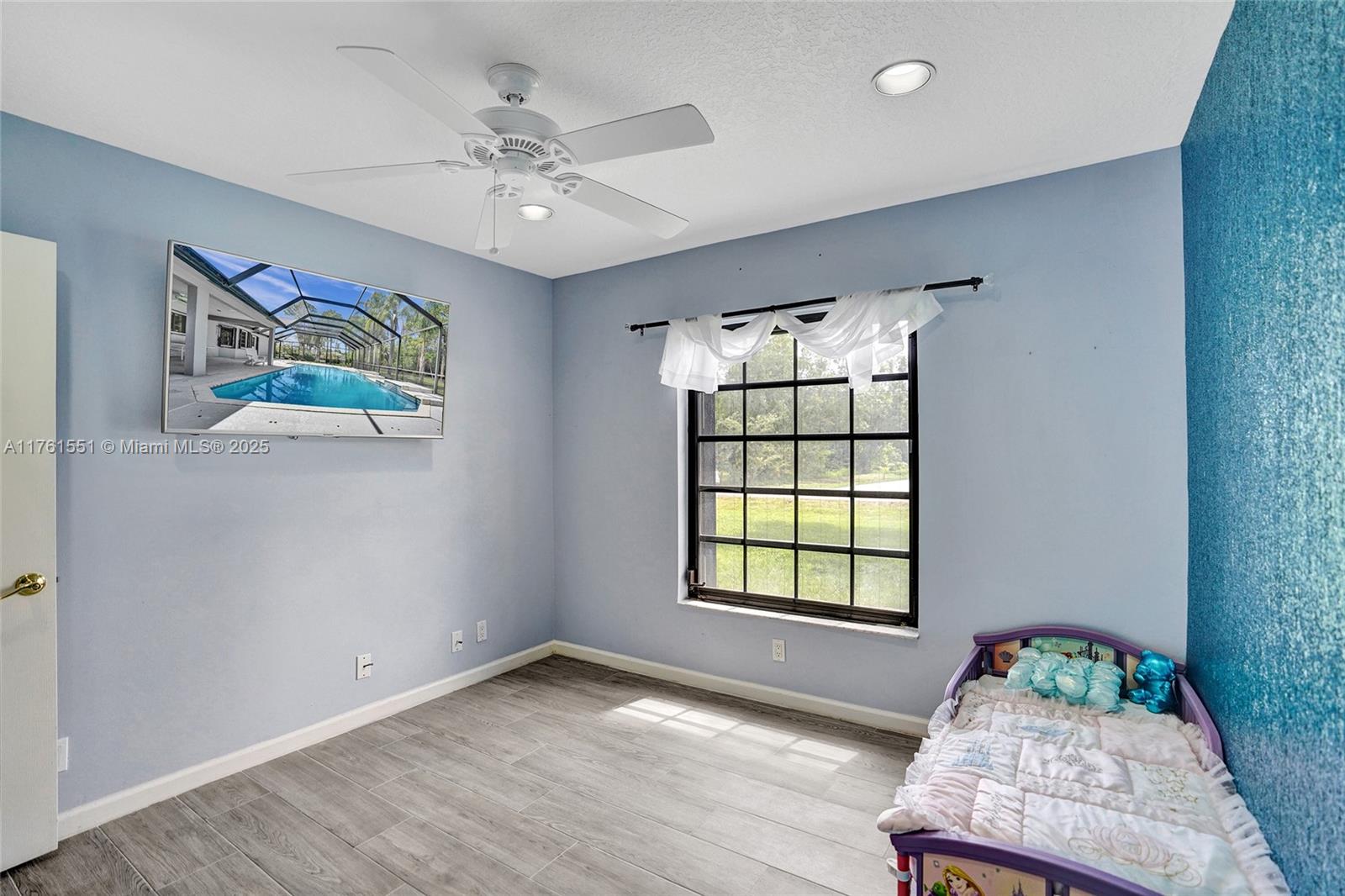 The Acreage - Residential