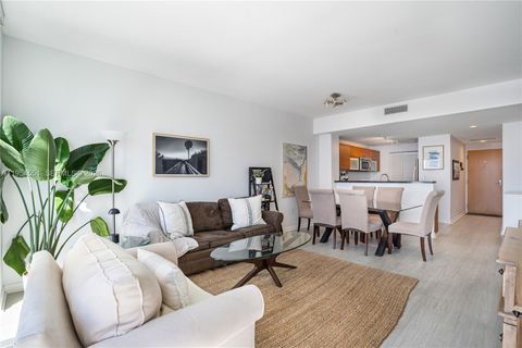 253 NE 2nd St 3104 Miami FL 33132