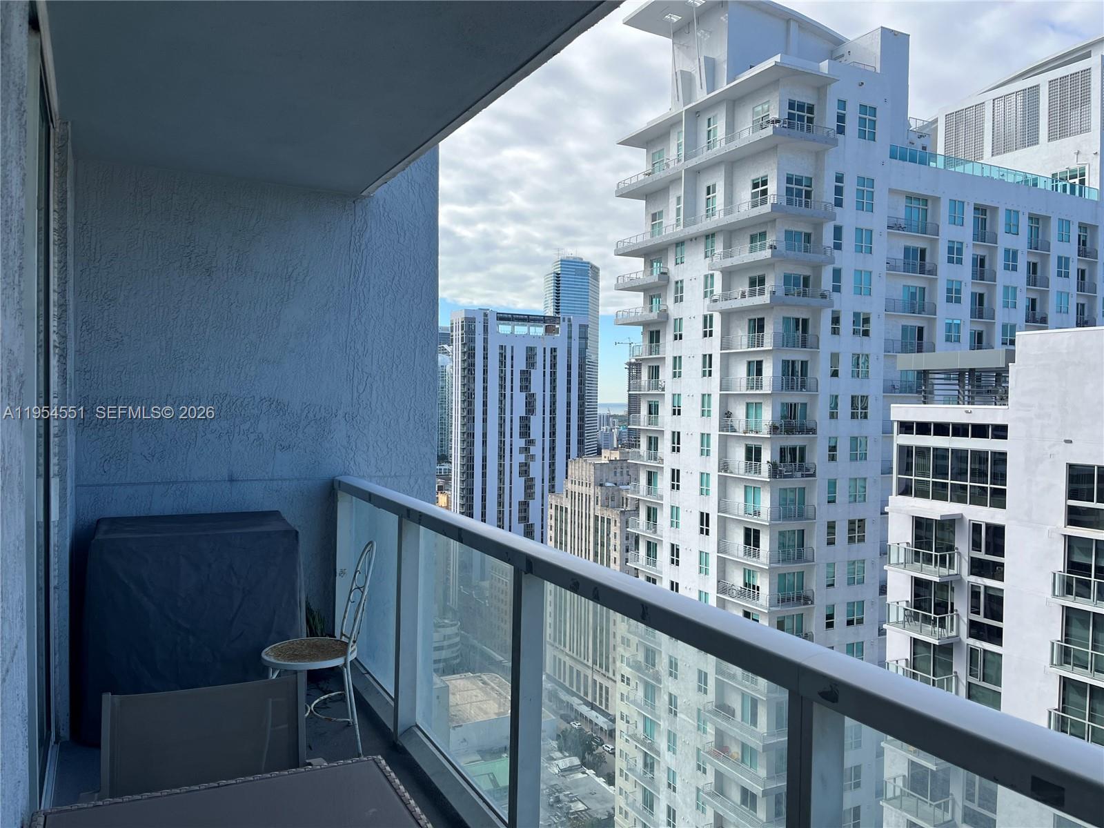 VIZCAYNE SOUTH CONDO - Residential