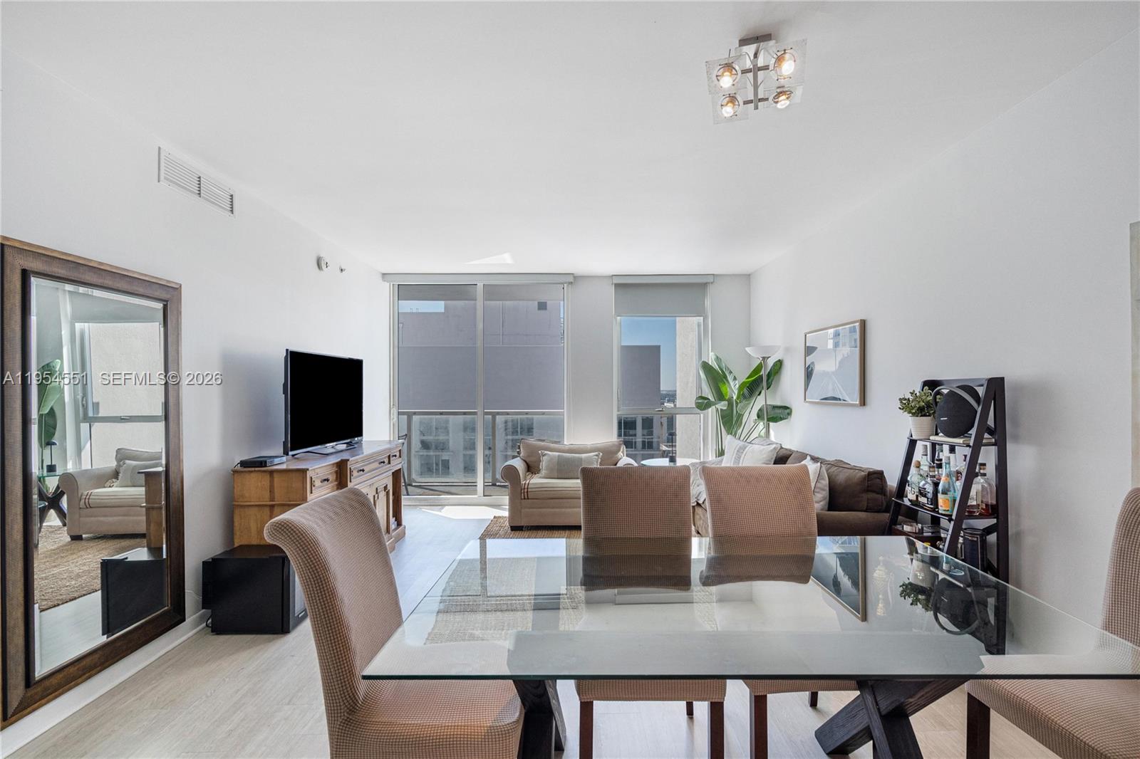 VIZCAYNE SOUTH CONDO - Residential