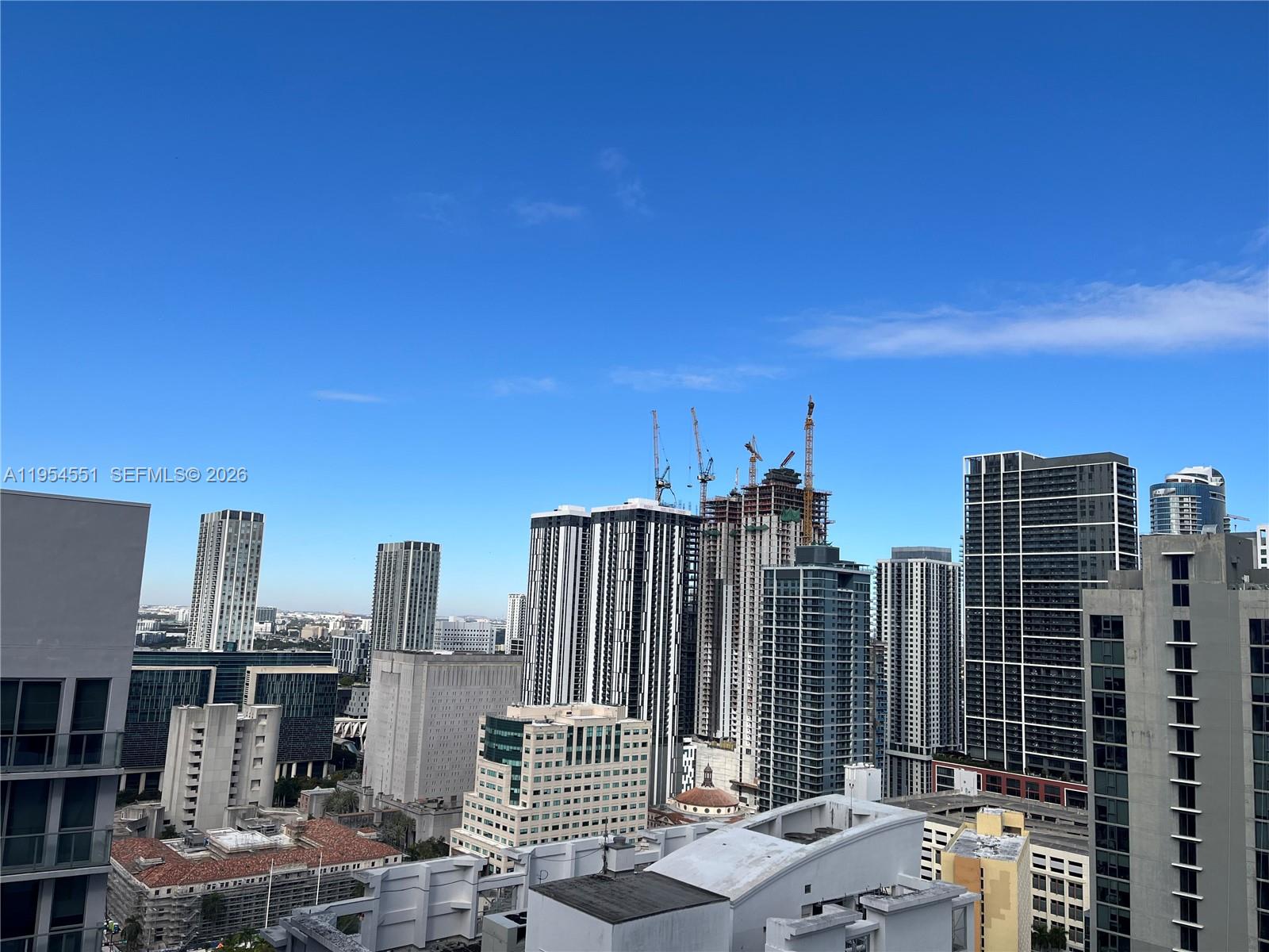 VIZCAYNE SOUTH CONDO - Residential