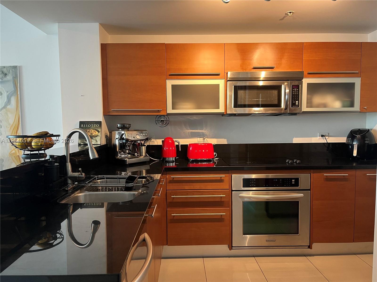 VIZCAYNE SOUTH CONDO - Residential