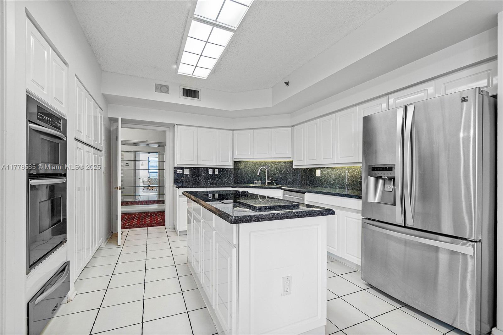 IMPERIAL ROYALE AT BOCA P - Residential