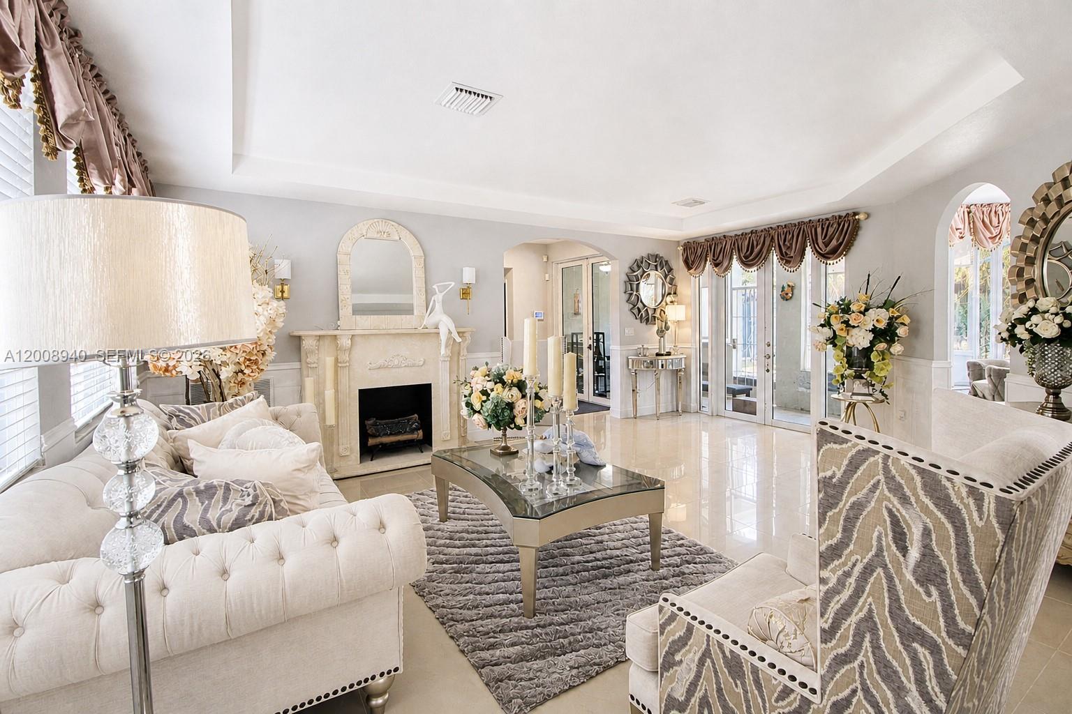 PALM ISLE ESTATES - Residential