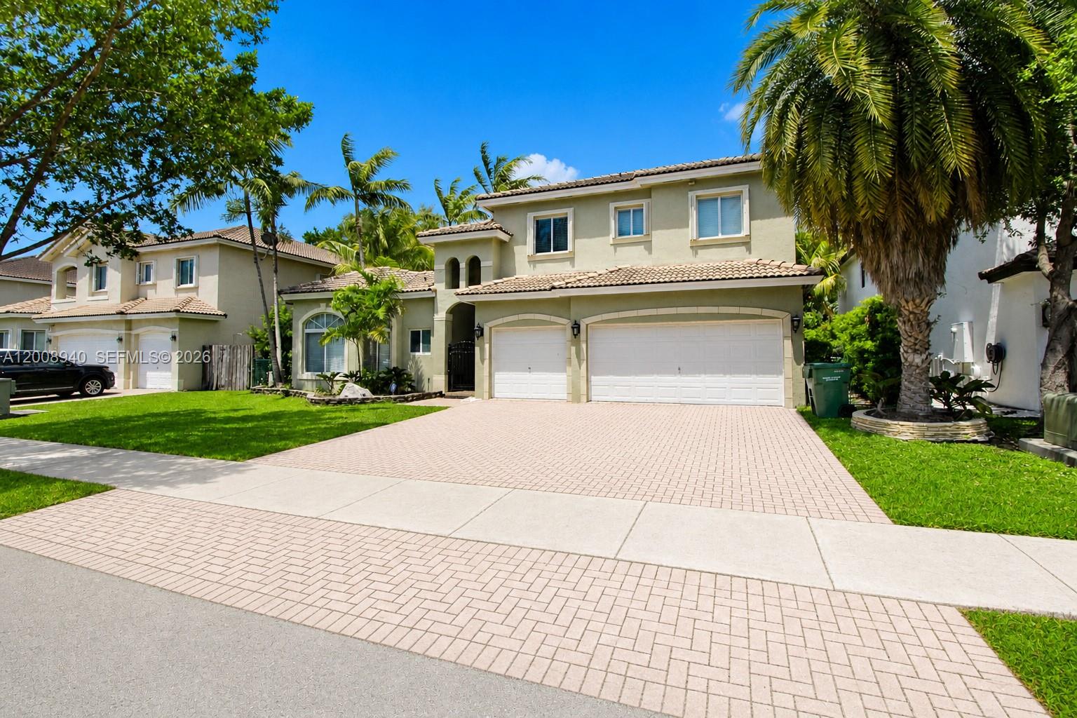 PALM ISLE ESTATES - Residential