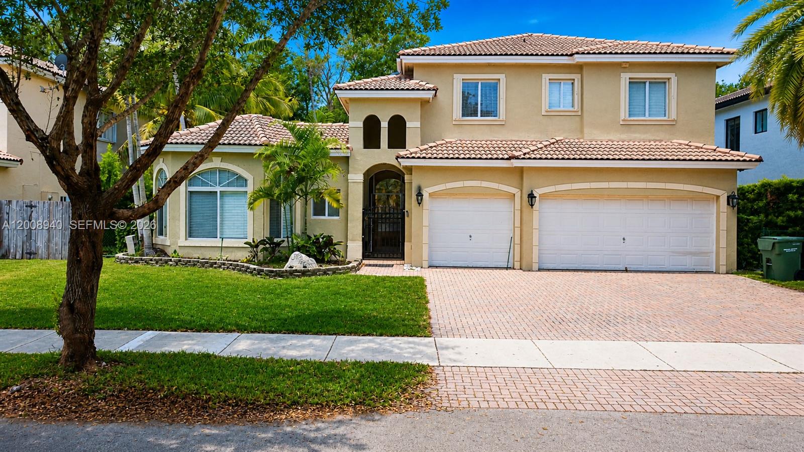 PALM ISLE ESTATES - Residential